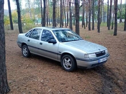 Серый Опель Вектра, объемом двигателя 1.6 л и пробегом 500 тыс. км за 2000 $, фото 1 на Automoto.ua