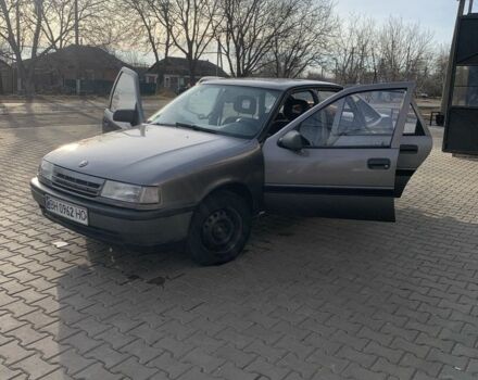 Сірий Опель Вектра, об'ємом двигуна 1.8 л та пробігом 378 тис. км за 1600 $, фото 1 на Automoto.ua