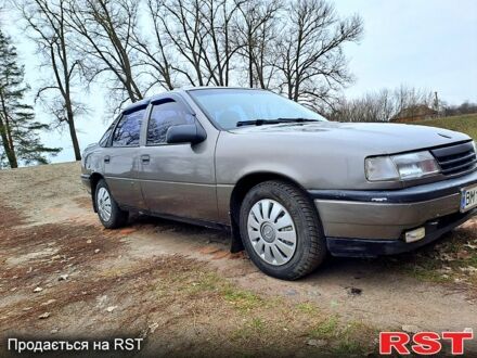 Опель Вектра 1990 в Недригайлове на Automoto.ua Серый Опель Вектра, объемом двигателя 1.8 л и пробегом 316 тыс. км за 1600 $, фото 1 на Automoto.ua