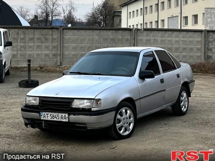 Опель Вектра 1990 в Ивано-Франковске на Automoto.ua Серый Опель Вектра, объемом двигателя 17 л и пробегом 240 тыс. км за 1250 $, фото 1 на Automoto.ua