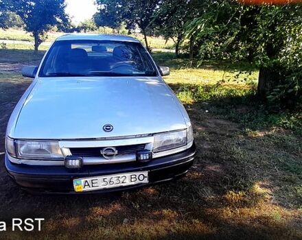 Серый Опель Вектра, объемом двигателя 2 л и пробегом 0 тыс. км за 1300 $, фото 1 на Automoto.ua