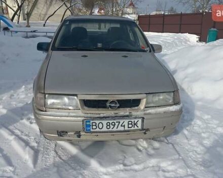 Серый Опель Вектра, объемом двигателя 1.6 л и пробегом 111 тыс. км за 900 $, фото 1 на Automoto.ua