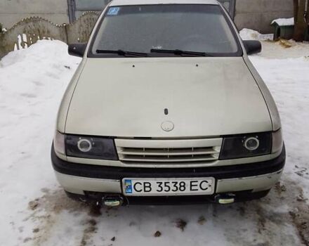 Серый Опель Вектра, объемом двигателя 2 л и пробегом 340 тыс. км за 1500 $, фото 1 на Automoto.ua