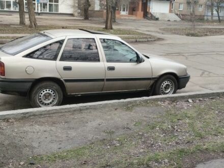 Серый Опель Вектра, объемом двигателя 1.8 л и пробегом 280 тыс. км за 1069 $, фото 1 на Automoto.ua