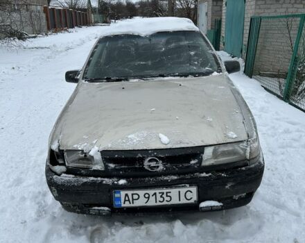 Серый Опель Вектра, объемом двигателя 1.6 л и пробегом 370 тыс. км за 829 $, фото 1 на Automoto.ua