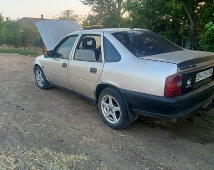 Сірий Опель Вектра, об'ємом двигуна 2 л та пробігом 9 тис. км за 1000 $, фото 1 на Automoto.ua