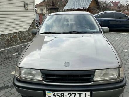 Сірий Опель Вектра, об'ємом двигуна 1.6 л та пробігом 230 тис. км за 1900 $, фото 1 на Automoto.ua
