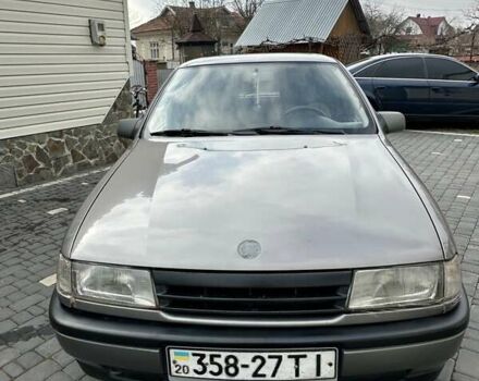 Сірий Опель Вектра, об'ємом двигуна 1.6 л та пробігом 230 тис. км за 1900 $, фото 1 на Automoto.ua