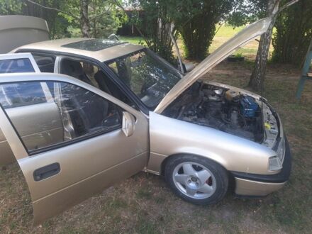 Сірий Опель Вектра, об'ємом двигуна 0 л та пробігом 500 тис. км за 1147 $, фото 1 на Automoto.ua