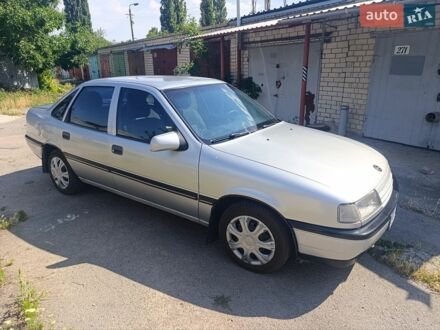 Сірий Опель Вектра, об'ємом двигуна 2 л та пробігом 260 тис. км за 1500 $, фото 1 на Automoto.ua