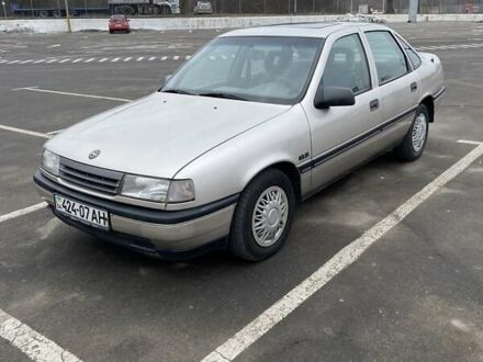 Опель Вектра 1990 в Днепре (Днепропетровске) на Automoto.ua Серый Опель Вектра, объемом двигателя 1.8 л и пробегом 206 тыс. км за 2000 $, фото 1 на Automoto.ua