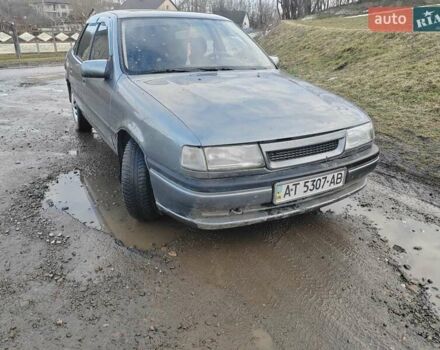 Серый Опель Вектра, объемом двигателя 1.8 л и пробегом 375 тыс. км за 701 $, фото 1 на Automoto.ua