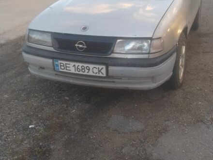 Серый Опель Вектра, объемом двигателя 1.7 л и пробегом 2 тыс. км за 1500 $, фото 1 на Automoto.ua