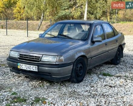 Сірий Опель Вектра, об'ємом двигуна 1.6 л та пробігом 250 тис. км за 950 $, фото 1 на Automoto.ua