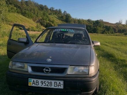 Серый Опель Вектра, объемом двигателя 0 л и пробегом 420 тыс. км за 520 $, фото 1 на Automoto.ua