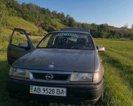 Серый Опель Вектра, объемом двигателя 0 л и пробегом 420 тыс. км за 520 $, фото 1 на Automoto.ua