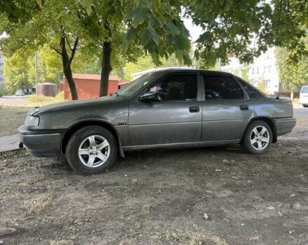 Сірий Опель Вектра, об'ємом двигуна 2 л та пробігом 199 тис. км за 1024 $, фото 1 на Automoto.ua