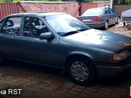 Серый Опель Вектра, объемом двигателя 1.8 л и пробегом 344 тыс. км за 1750 $, фото 1 на Automoto.ua