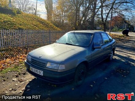 Сірий Опель Вектра, об'ємом двигуна 2 л та пробігом 111 тис. км за 1250 $, фото 1 на Automoto.ua