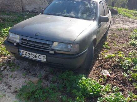 Серый Опель Вектра, объемом двигателя 1.8 л и пробегом 334 тыс. км за 1200 $, фото 1 на Automoto.ua