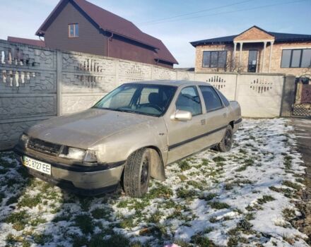 Сірий Опель Вектра, об'ємом двигуна 2 л та пробігом 400 тис. км за 400 $, фото 1 на Automoto.ua