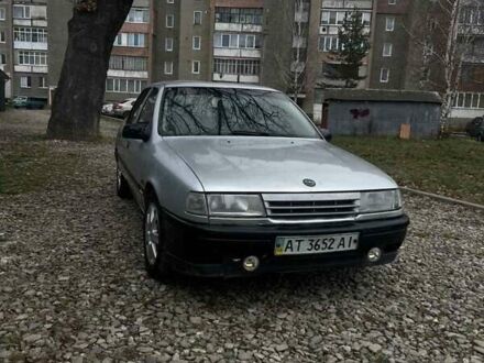 Серый Опель Вектра, объемом двигателя 1.8 л и пробегом 250 тыс. км за 650 $, фото 1 на Automoto.ua