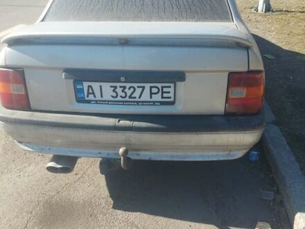 Серый Опель Вектра, объемом двигателя 2 л и пробегом 367 тыс. км за 1100 $, фото 1 на Automoto.ua