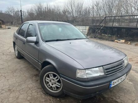Опель Вектра 1992 у Краматорске на Automoto.ua Сірий Опель Вектра, об'ємом двигуна 2 л та пробігом 229 тис. км за 2000 $, фото 1 на Automoto.ua