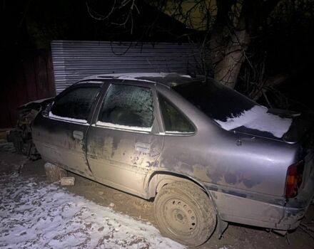 Серый Опель Вектра, объемом двигателя 1.6 л и пробегом 200 тыс. км за 302 $, фото 1 на Automoto.ua