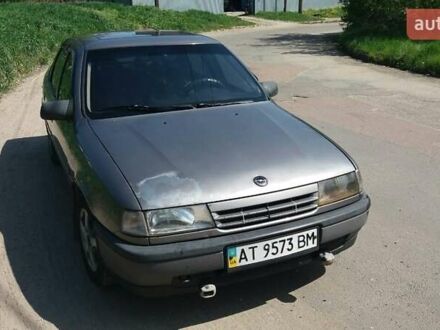 Опель Вектра 1992 в Ивано-Франковске на Automoto.ua Серый Опель Вектра, объемом двигателя 1.6 л и пробегом 500 тыс. км за 800 $, фото 1 на Automoto.ua