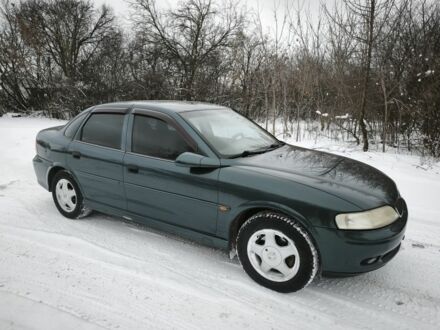 Серый Опель Вектра, объемом двигателя 1.6 л и пробегом 384 тыс. км за 3750 $, фото 1 на Automoto.ua