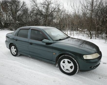 Серый Опель Вектра, объемом двигателя 1.6 л и пробегом 384 тыс. км за 3750 $, фото 1 на Automoto.ua