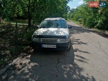 Опель Вектра 1992 у Сарате на Automoto.ua Сірий Опель Вектра, об'ємом двигуна 0 л та пробігом 389 тис. км за 1200 $, фото 1 на Automoto.ua