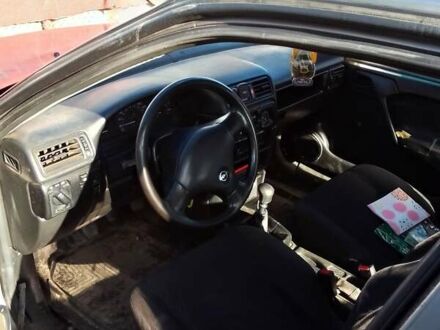 Опель Вектра 1992 у Корсунь-Шевченковском на Automoto.ua Сірий Опель Вектра, об'ємом двигуна 1.6 л та пробігом 216 тис. км за 1300 $, фото 1 на Automoto.ua