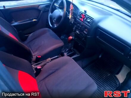 Серый Опель Вектра, объемом двигателя 1.8 л и пробегом 300 тыс. км за 1850 $, фото 1 на Automoto.ua