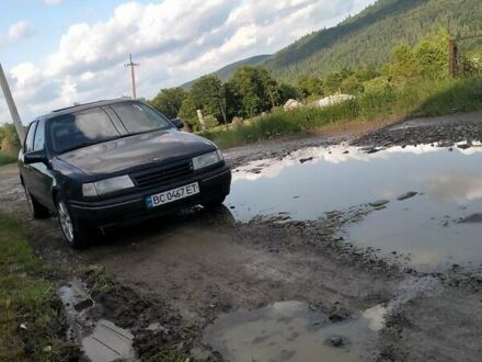 Опель Вектра 1992 у Івано-Франківську на Automoto.ua Сірий Опель Вектра, об'ємом двигуна 1.79 л та пробігом 300 тис. км за 800 $, фото 1 на Automoto.ua