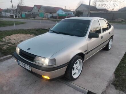 Опель Вектра 1992 у Одесі на Automoto.ua Сірий Опель Вектра, об'ємом двигуна 2 л та пробігом 176 тис. км за 2600 $, фото 1 на Automoto.ua