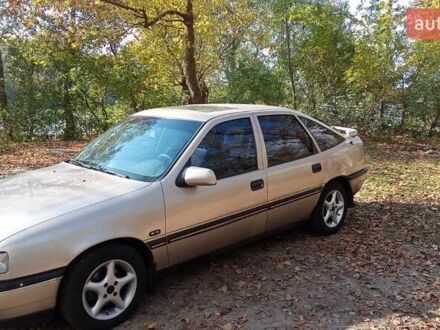 Серый Опель Вектра, объемом двигателя 1.8 л и пробегом 357 тыс. км за 2200 $, фото 1 на Automoto.ua