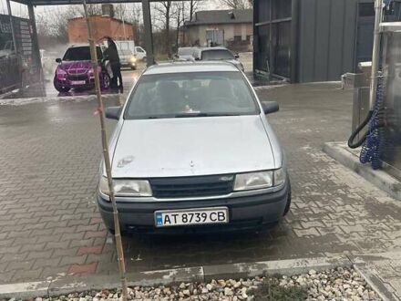 Опель Вектра 1992 в Коломые на Automoto.ua Серый Опель Вектра, объемом двигателя 1.8 л и пробегом 345 тыс. км за 1850 $, фото 1 на Automoto.ua
