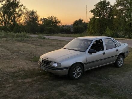 Опель Вектра 1992 в Верхнеднепровске на Automoto.ua Серый Опель Вектра, объемом двигателя 1.8 л и пробегом 280 тыс. км за 1500 $, фото 1 на Automoto.ua