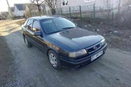 Опель Вектра 1993 в Бердичеве на Automoto.ua Серый Опель Вектра, объемом двигателя 1.8 л и пробегом 176 тыс. км за 1100 $, фото 1 на Automoto.ua