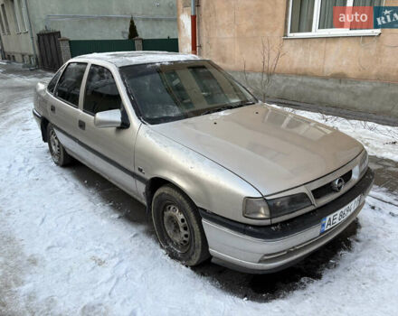 Серый Опель Вектра, объемом двигателя 1.8 л и пробегом 360 тыс. км за 800 $, фото 1 на Automoto.ua