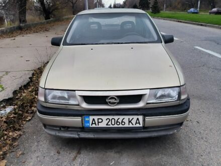 Серый Опель Вектра, объемом двигателя 1.8 л и пробегом 100 тыс. км за 1000 $, фото 1 на Automoto.ua