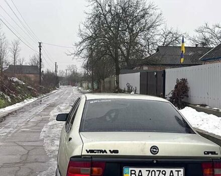 Серый Опель Вектра, объемом двигателя 2.5 л и пробегом 300 тыс. км за 1400 $, фото 1 на Automoto.ua