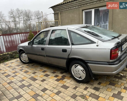 Сірий Опель Вектра, об'ємом двигуна 1.79 л та пробігом 200 тис. км за 1300 $, фото 1 на Automoto.ua