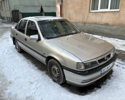 Серый Опель Вектра, объемом двигателя 1.8 л и пробегом 360 тыс. км за 800 $, фото 1 на Automoto.ua