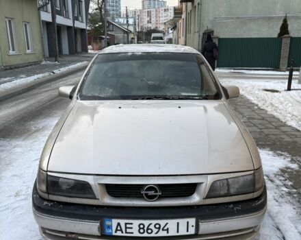 Сірий Опель Вектра, об'ємом двигуна 0 л та пробігом 360 тис. км за 1100 $, фото 1 на Automoto.ua
