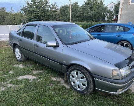 Серый Опель Вектра, объемом двигателя 1.7 л и пробегом 260 тыс. км за 1450 $, фото 1 на Automoto.ua