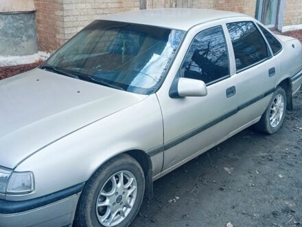 Серый Опель Вектра, объемом двигателя 1.8 л и пробегом 1000 тыс. км за 2300 $, фото 1 на Automoto.ua