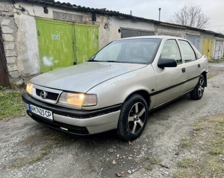 Серый Опель Вектра, объемом двигателя 1.7 л и пробегом 200 тыс. км за 1299 $, фото 1 на Automoto.ua